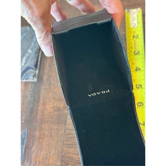 Prada eyeglasses case with lense cloth and Prada box - Picture 13 of 16